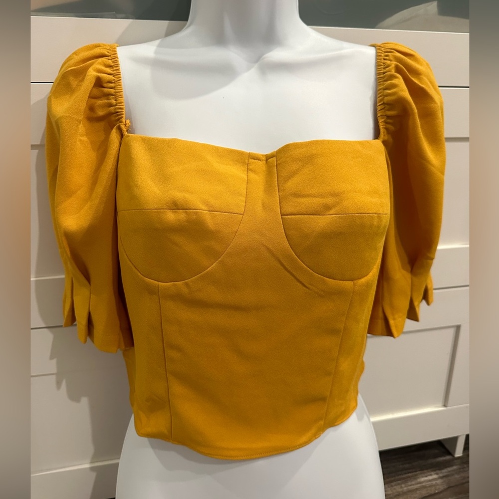 Bershka mustard blouse M
